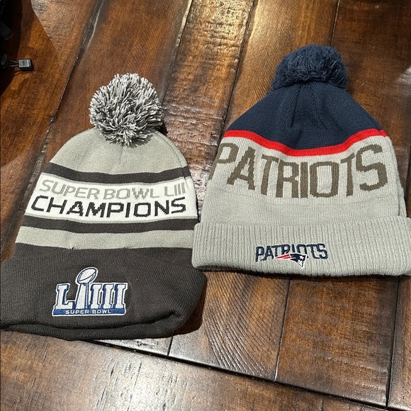 2 New England Patriots Winter Hats - Picture 2 of 4